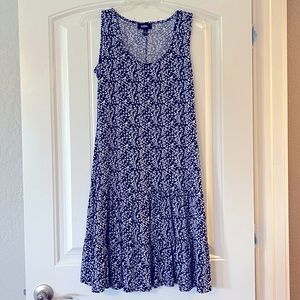 Small, Navy w/ small floral print, flattering
